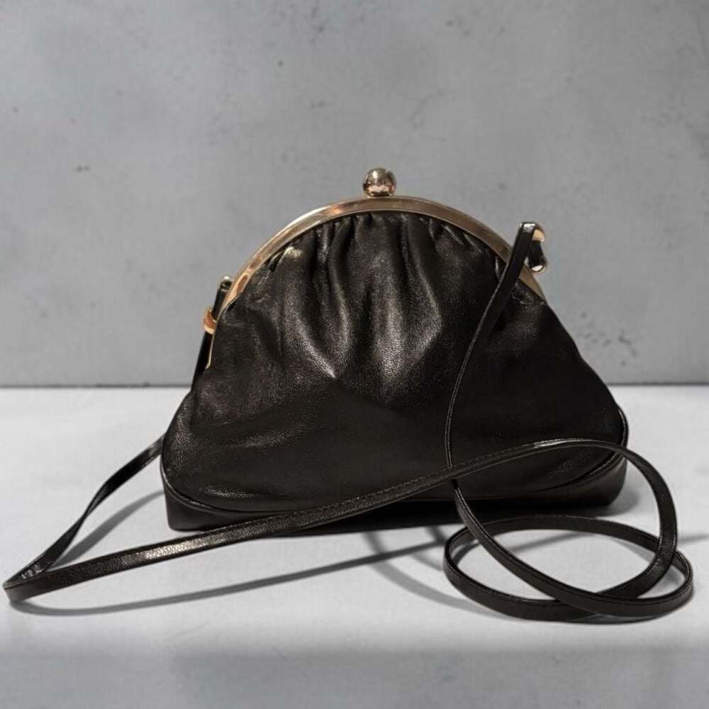 Vintage Italian Black Leather Gathered Kiss Lock Frame Crossbody Bag